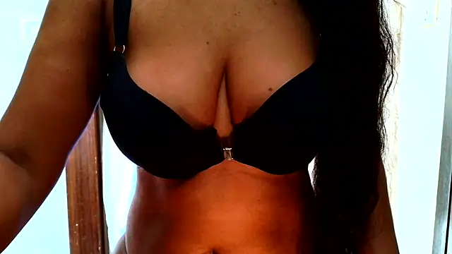 CindiBibi online show from 04/08/26, 05:51