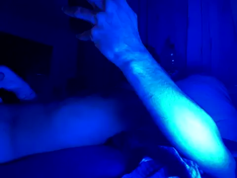 Snapshot of youngboyformommy24 chatting on 10/27/25, 10:14 youngboyformommy24 online show from 10/27/25, 10:14