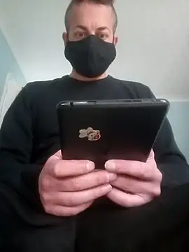 Imyourguy2025 online show from 11/05/25, 07:52