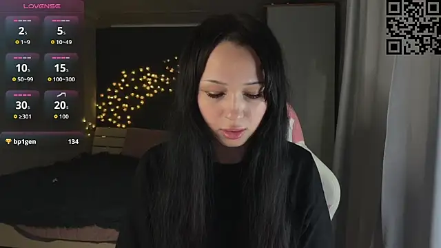 ella simons online show from 04/17/26, 10:35