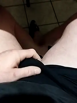 Cedric7653 online show from 12/22/25, 02:19