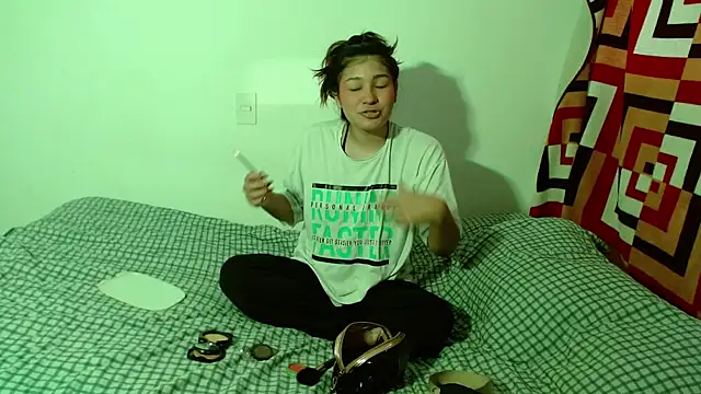 Kiram 044 online show from 12/01/25, 02:22