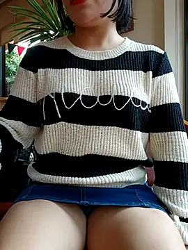 Mina-02 online show from 10/31/25, 06:47