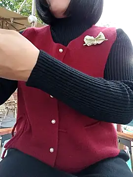 Mina-02 online show from 12/05/25, 09:40