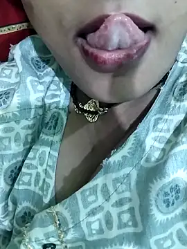 Snapshot of sexy_6hvhhh chatting on 11/12/25, 11:03 sexy 6hvhhh online show from 11/12/25, 11:03