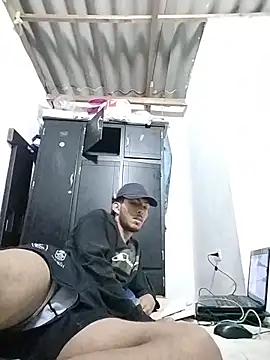 LyliaWood online show from 12/20/25, 03:13