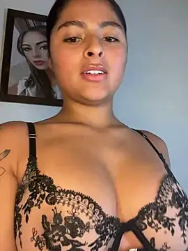 morenaQueen  online show from 11/25/25, 08:20