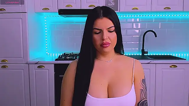 RheaLynn online show from 03/17/26, 10:02