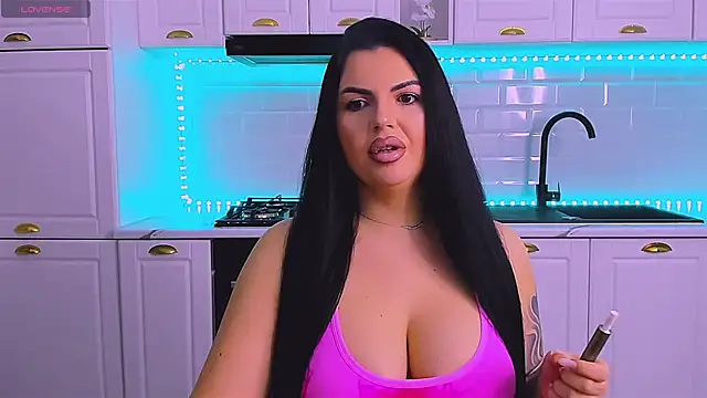 RheaLynn online show from 03/23/26, 09:30