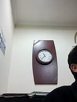 Carriata larry online show from 10/25/25, 03:36