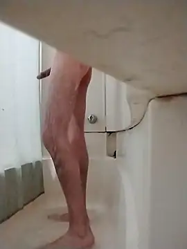 4idin0000 online show from 11/11/25, 02:44