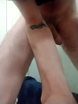 4idin0000 online show from 11/30/25, 02:37