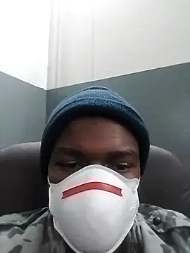 loVbRo1 online show from 10/24/25, 02:41