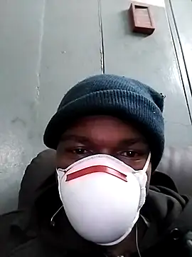 loVbRo1 online show from 11/17/25, 01:44