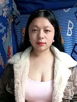 lisa-bae00 online show from 01/15/26, 12:10