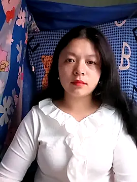 lisa-bae00 online show from 02/17/26, 11:44