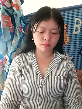 lisa-bae00 online show from 04/07/26, 11:59