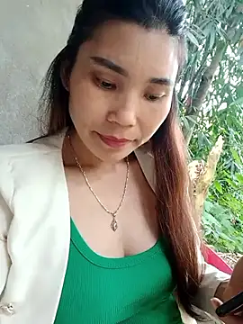 Bear bear0 online show from 11/11/25, 03:06