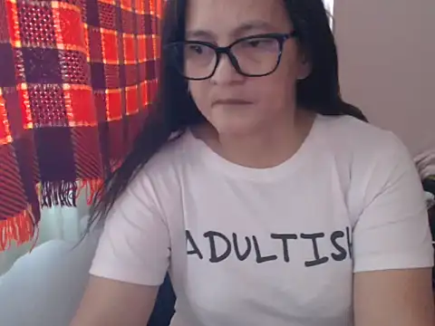 Kinkybela2025 online show from 03/25/26, 05:46