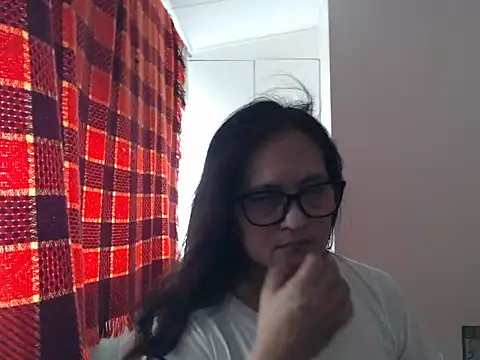 Kinkybela2025 online show from 05/25/26, 12:16