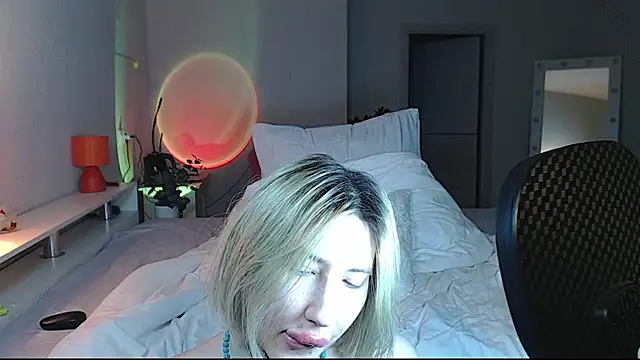 Snapshot of AuroraKeepFuck chatting on 06/08/26, 10:21 AuroraKeepFuck online show from 06/08/26, 10:21