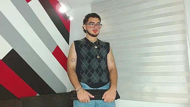 Zac Golden online show from 02/07/26, 01:48