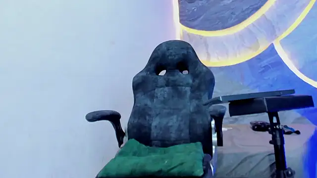 Sex Boy 33  online show from 11/04/25, 04:11