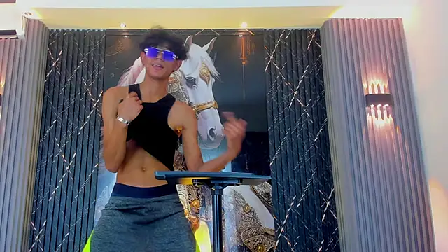 Sex Boy 33  online show from 11/07/25, 07:25