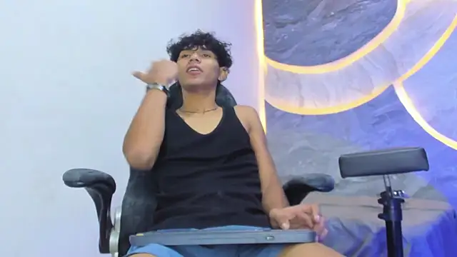 Sex Boy 33  online show from 11/15/25, 06:11