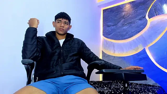 Sex Boy 33  online show from 12/02/25, 04:51