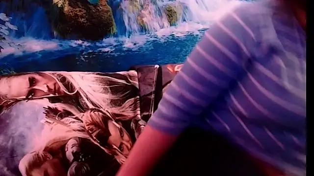 Snapshot of Doreen03 chatting on 10/21/25, 02:51 Doreen03 online show from 10/21/25, 02:51