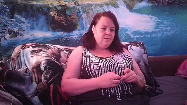 Snapshot of Doreen03 chatting on 10/23/25, 09:19 Doreen03 online show from 10/23/25, 09:19