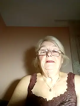 AmyLove353 online show from 10/29/25, 10:33