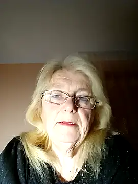 AmyLove353 online show from 11/15/25, 04:21