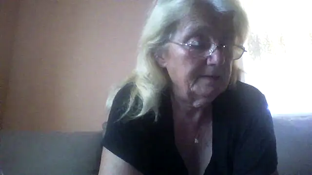 AmyLove353 online show from 07/02/26, 03:23