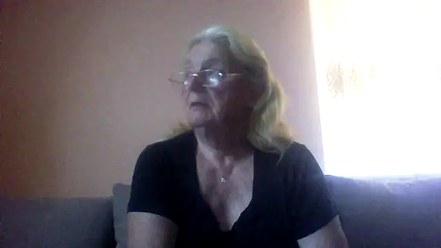 AmyLove353 online show from 07/04/26, 03:24