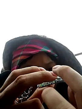 Snapshot of Menu_x chatting on 11/09/25, 07:06 Menu x online show from 11/09/25, 07:06