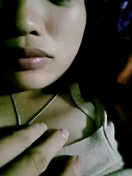 Snapshot of Menu_x chatting on 11/11/25, 02:50 Menu x online show from 11/11/25, 02:50