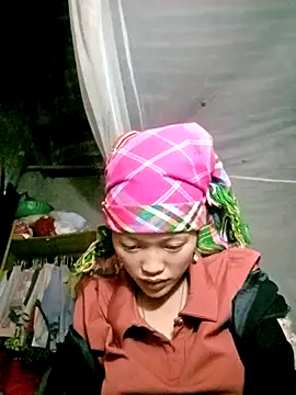 Snapshot of Menu_x chatting on 12/01/25, 12:21 Menu x online show from 12/01/25, 12:21