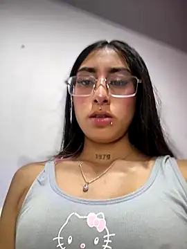 Violeet-Smith online show from 10/24/25, 01:29