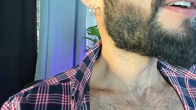 Snapshot of ODINVIDE-1 chatting on 10/30/25, 07:03 ODINVIDE-1 online show from 10/30/25, 07:03