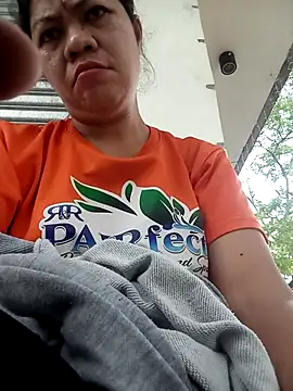 Yummymarie09 online show from 11/13/25, 03:16