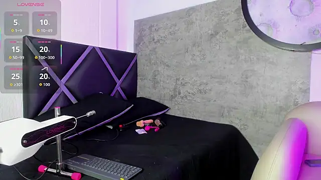 Nicole2507 online show from 11/26/25, 12:06