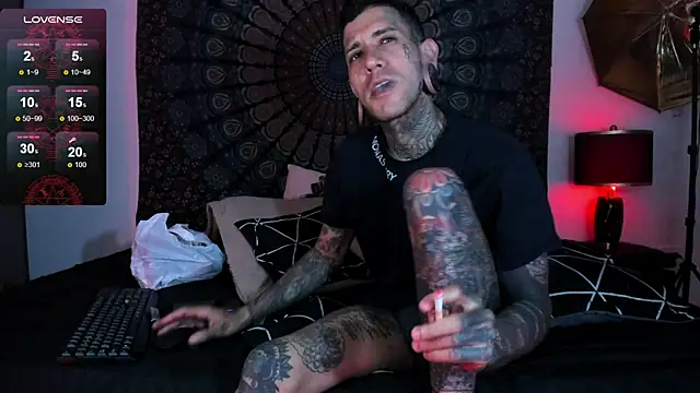 Snapshot of cleoo_jhonny chatting on 01/15/26, 08:12 cleoo jhonny online show from 01/15/26, 08:12