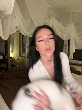 Gabbyys online show from 04/23/26, 08:00
