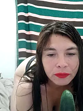 Snapshot of camy721 chatting on 11/22/25, 06:40 camy721 online show from 11/22/25, 06:40