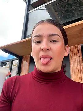 Talia Bonet online show from 10/26/25, 04:35