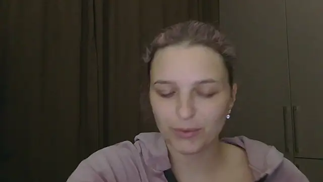 ElisSky301 online show from 12/13/25, 08:47