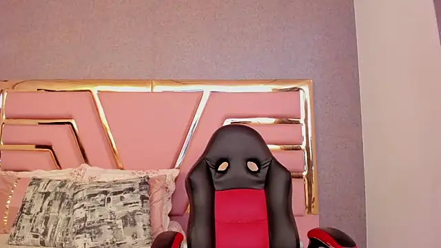 Britanny-Jhonsons online show from 12/23/25, 02:20