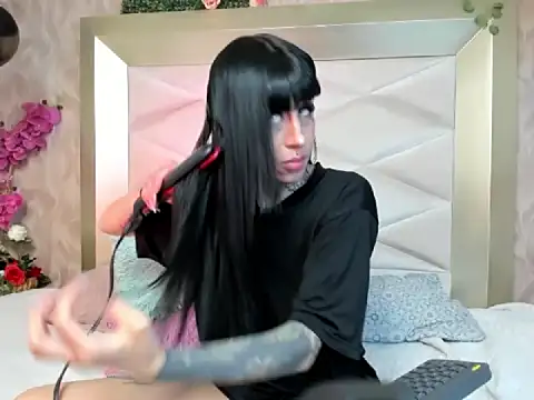 HaryBlair online show from 11/30/25, 05:44